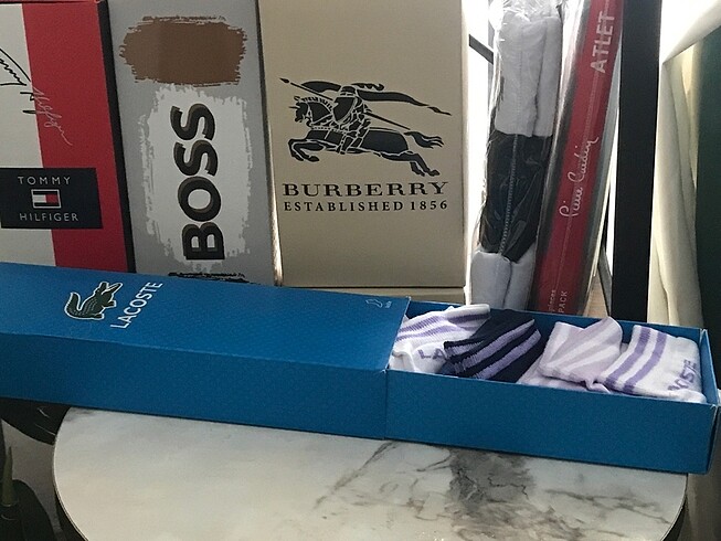 Lacoste kokulu çorap