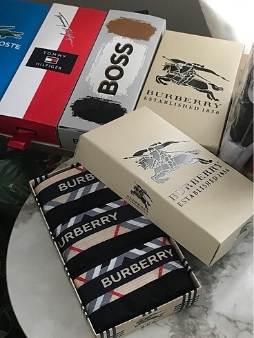 Burberry iç çamaşırı(boxer külot)