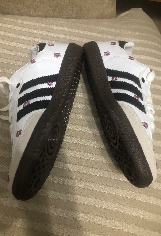 Çiçek Desenli Beyaz Kadın Spor Ayakkabı - Görsel 4