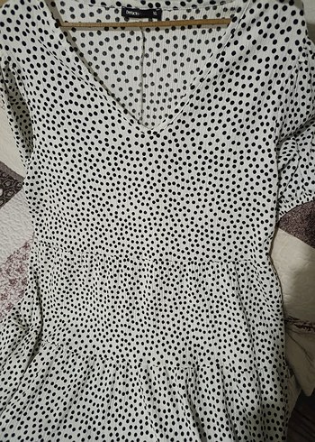 V Yaka Puantiyeli Midi Elbise - Görsel 2