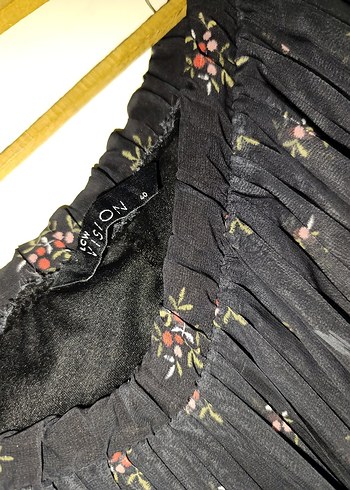 Nakışlı Siyah Piliseli midi Etek - Görsel 4