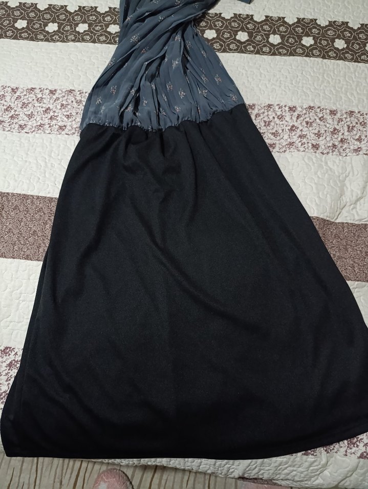 Nakışlı Siyah Piliseli midi Etek - Görsel 3