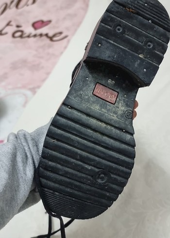 Siyah Deri Punk Tarzı Kadın Botları - Görsel 3