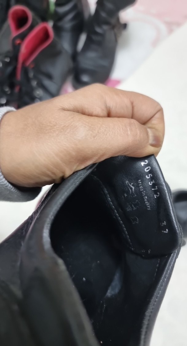 Siyah Bağcıklı Kadın Klasik Ayakkabı - Görsel 3