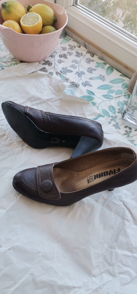 Düğmeli Kahverengi bayan ayakkabi - Görsel 2