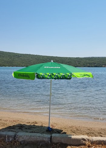 plaj deniz şemsiyesi