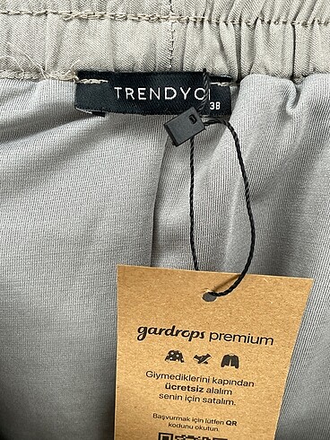 38 Beden yeşil Renk Trendyol & Milla Mini Etek %70 İndirimli.