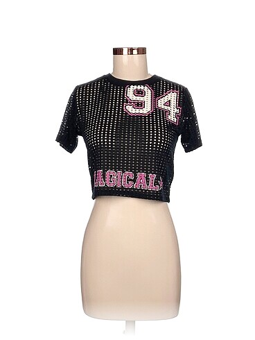 H&M T-shirt %70 İndirimli.