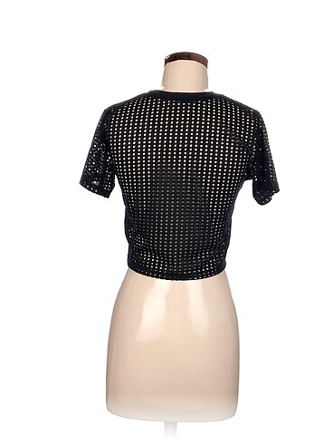 universal Beden H&M T-shirt %70 İndirimli.