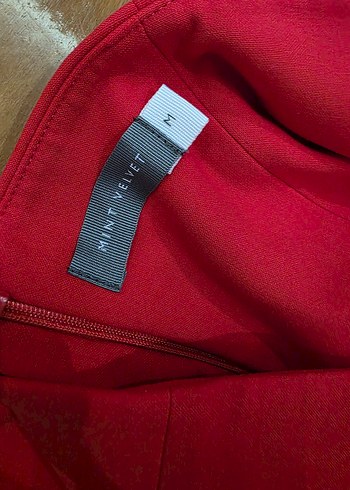 m Beden kırmızı Renk mint velvet elbise