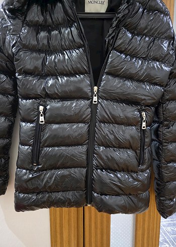 m Beden siyah Renk moncler mont