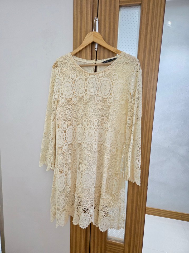 Dantel Detaylı Bohem Beyaz Triko Elbise - Görsel 3