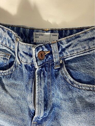 Bershka Mom Jean