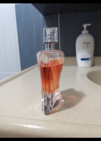 La Vie Est Belle Kadın Parfümü
100 ml - Görsel 2