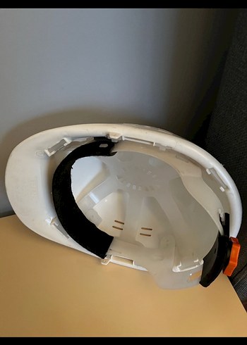 Beyaz Minimalist Baret - Görsel 2