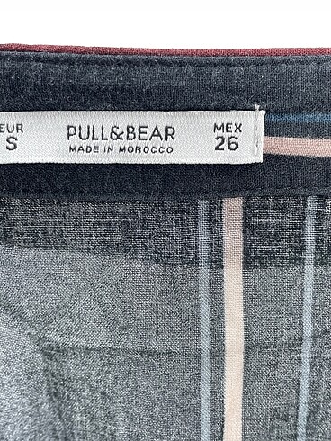 s Beden çeşitli Renk Pull and Bear Gömlek %70 İndirimli.