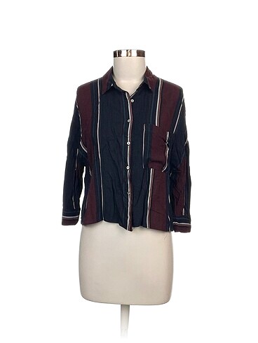 Pull and Bear Gömlek %70 İndirimli.