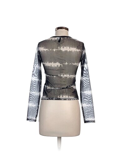 m Beden H&M Bluz %70 İndirimli.