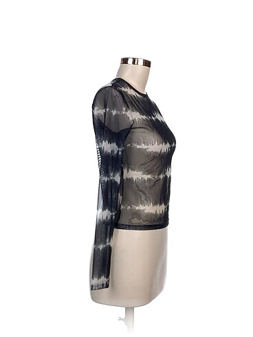 H&M H&M Bluz %70 İndirimli.
