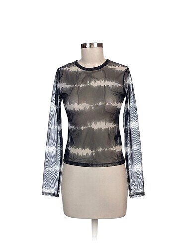 H&M Bluz %70 İndirimli.