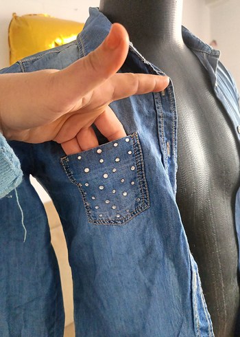 Düğmeli Mavi Denim kız çocuk Gömlek - Görsel 4