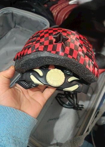 Kırmızı Kareli Rock Punk Bisiklet Kaskı - Görsel 3