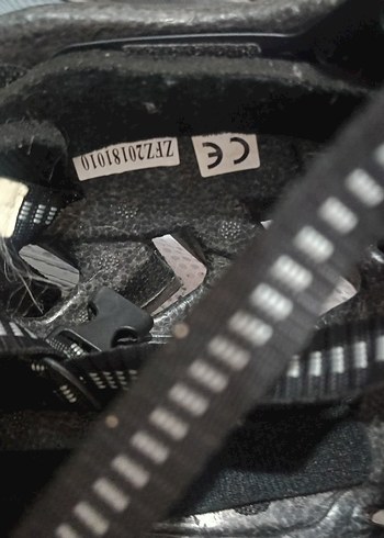 Kırmızı Kareli Rock Punk Bisiklet Kaskı - Görsel 6