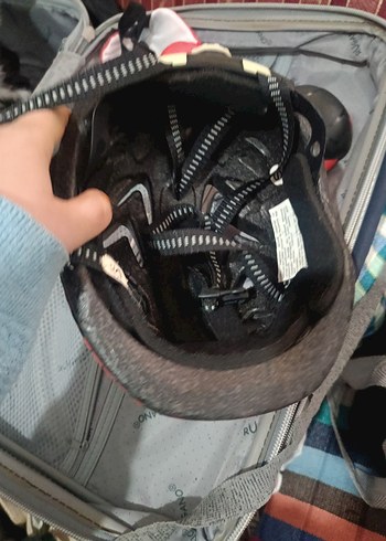 Kırmızı Kareli Rock Punk Bisiklet Kaskı - Görsel 2