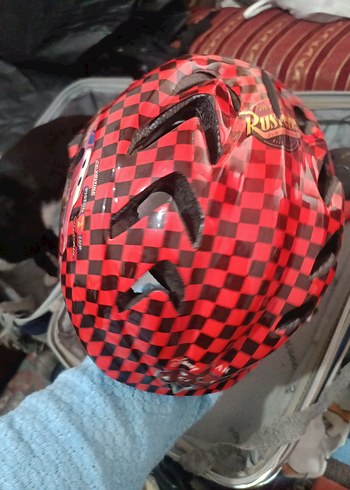 Kırmızı Kareli Rock Punk Bisiklet Kaskı - Görsel 9