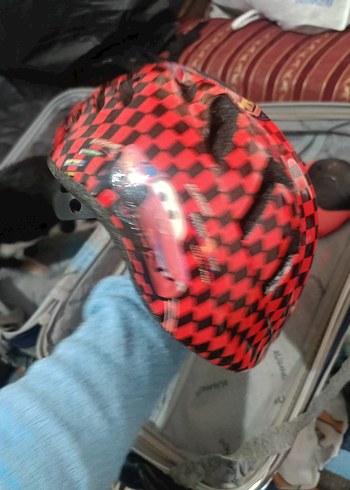 Kırmızı Kareli Rock Punk Bisiklet Kaskı - Görsel 10