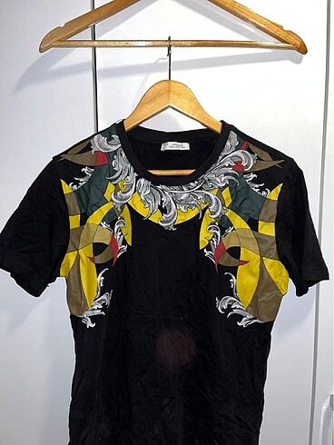 Gianni Versace GIANNI VERSACE PAMUKLU TİŞÖRT M beden