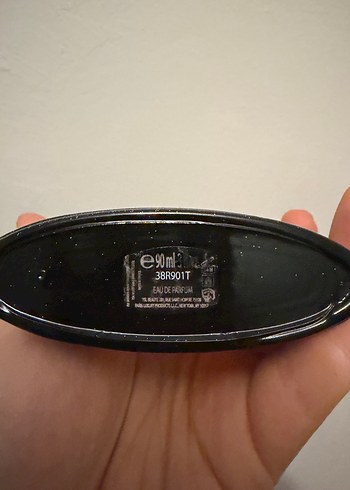 Yves Saint Laurent Black Opium Kadın Parfümü - Görsel 3