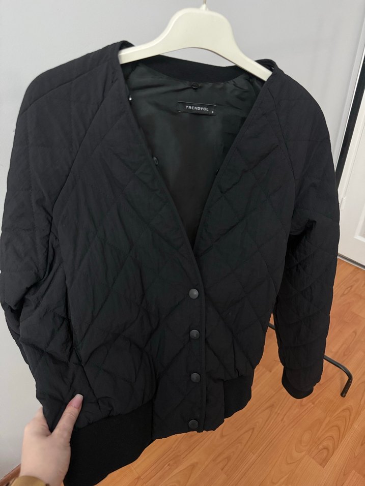 Düğmeli Siyah Kadın Ceket - Görsel 3