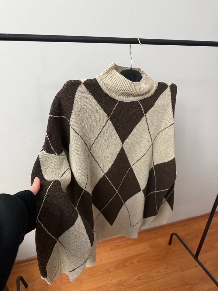 Kahverengi Ekose Desenli Boğazlı Triko Kazak - Görsel 3