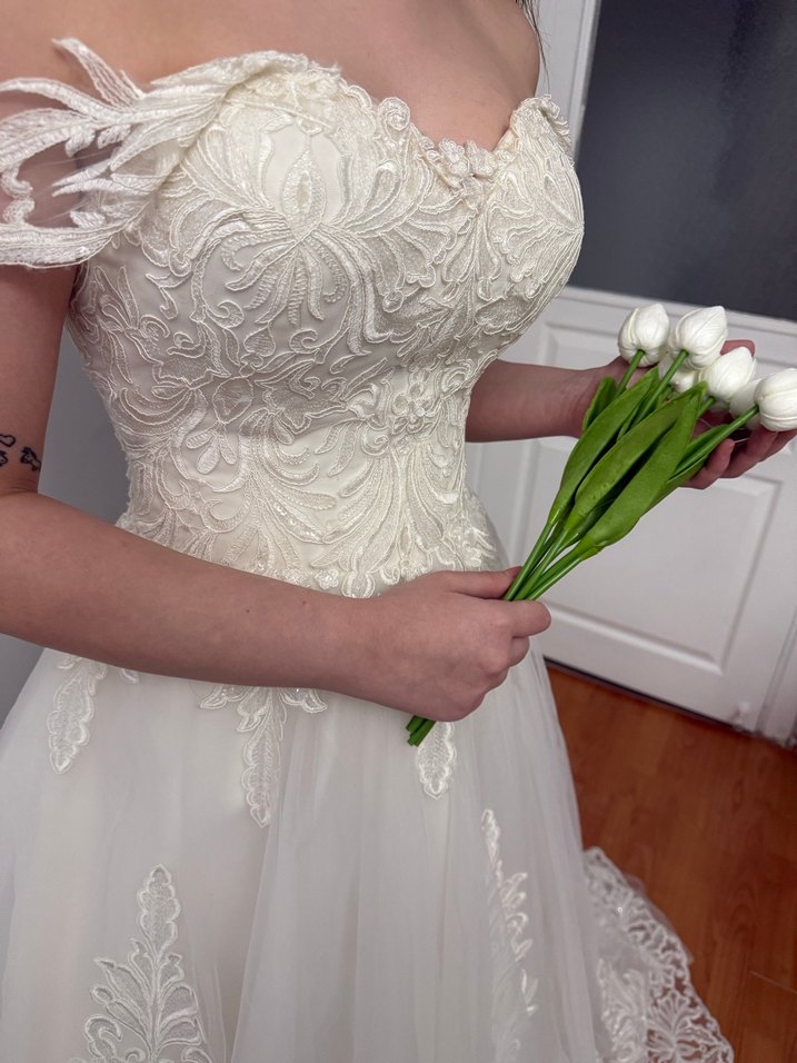 Beyaz Dantel A Kesim Straplez Gelinlik - Görsel 2