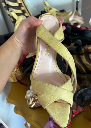 Sarı Topuklu Kadın Ayakkabı - Görsel 2