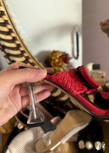 Kırmızı Deri Topuklu Terlik - Görsel 3