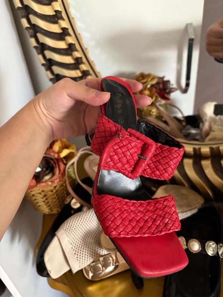 Kırmızı Deri Topuklu Terlik - Görsel 2