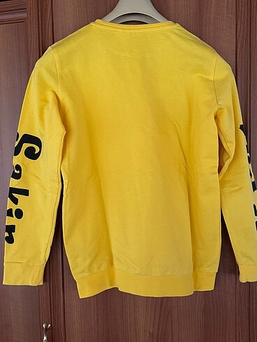 12-13 Yaş Beden sarı Renk Kral şakir defacto sweatshirt
