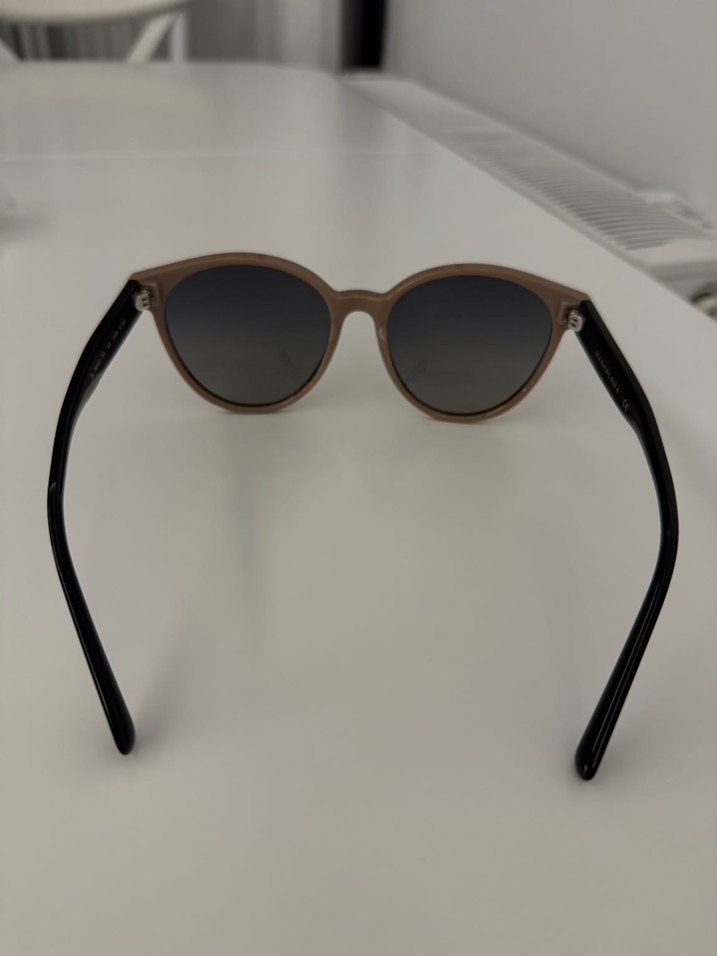 Barcelona güneş gözlüğü - Görsel 2