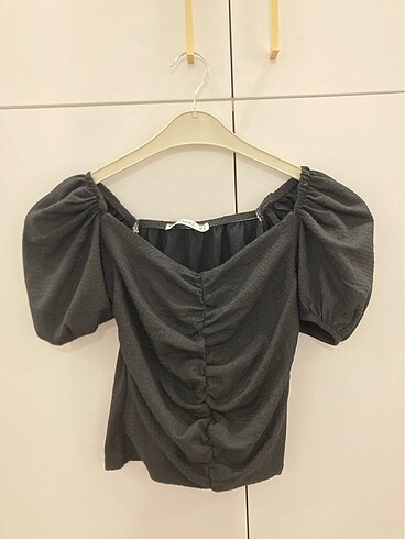 Siyah crop bluz