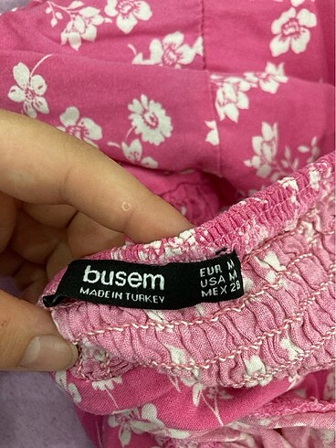 m Beden pembe Renk Pembe çiçekli elbise