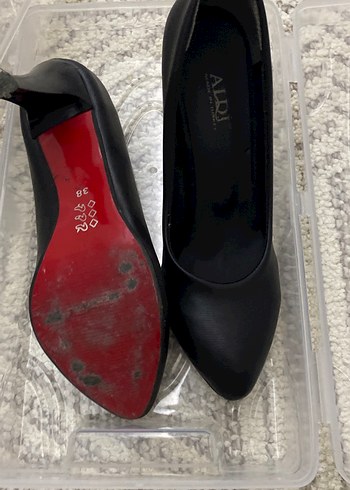 ALDI Siyah Kürklü Stiletto Topuklu Kadın Ayakkabı - Görsel 3