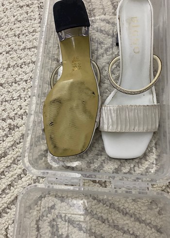 DiGGO Beyaz Yılan Desenli Dolgu Topuklu Kadın Ayakkabı - Görsel 2