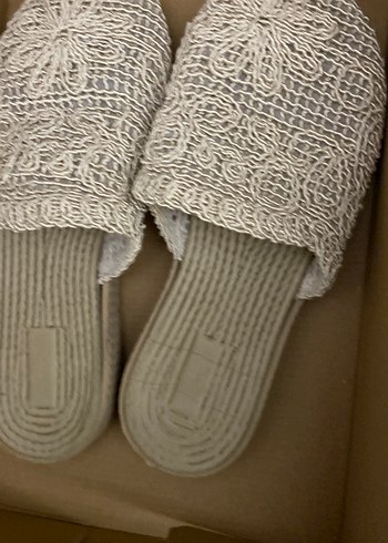 Nakışlı Örgü Kadın Ev Terliği - Görsel 2