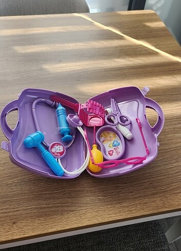 Diğer Barbie doktor seti