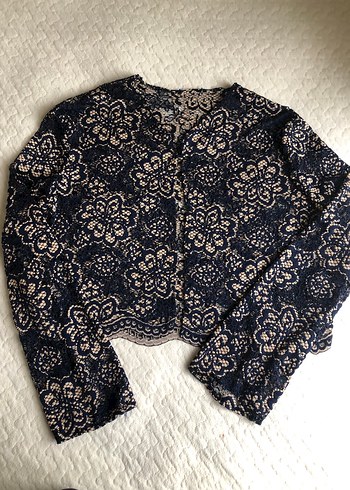 Dantel bolero