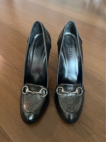 Gucci stiletto