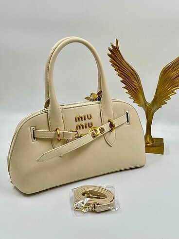 MIU MIU - AVENTURE