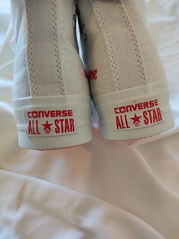 40 Beden beyaz Renk Converse All Star me????